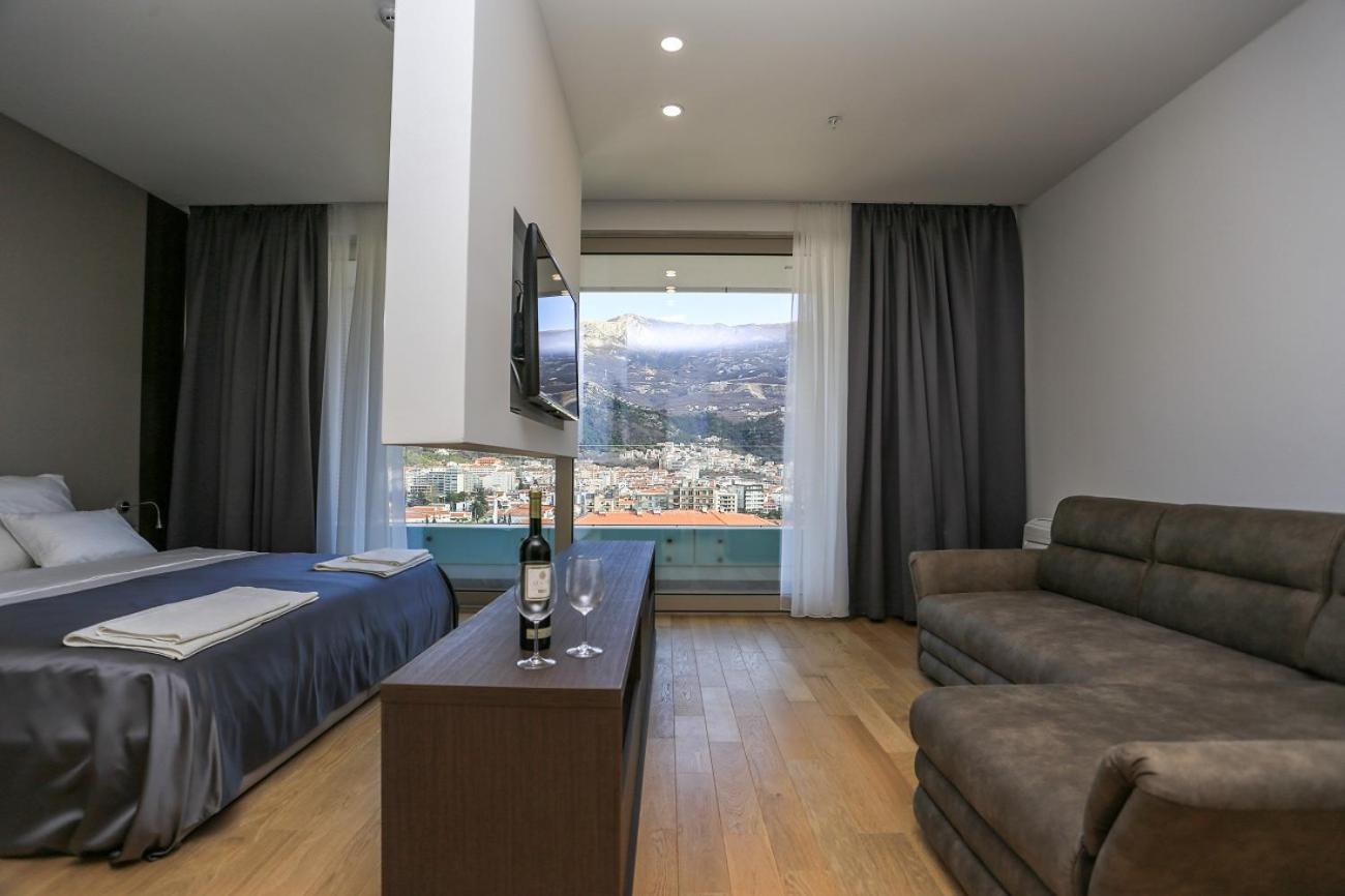 Apartments Lux Budva Phòng bức ảnh