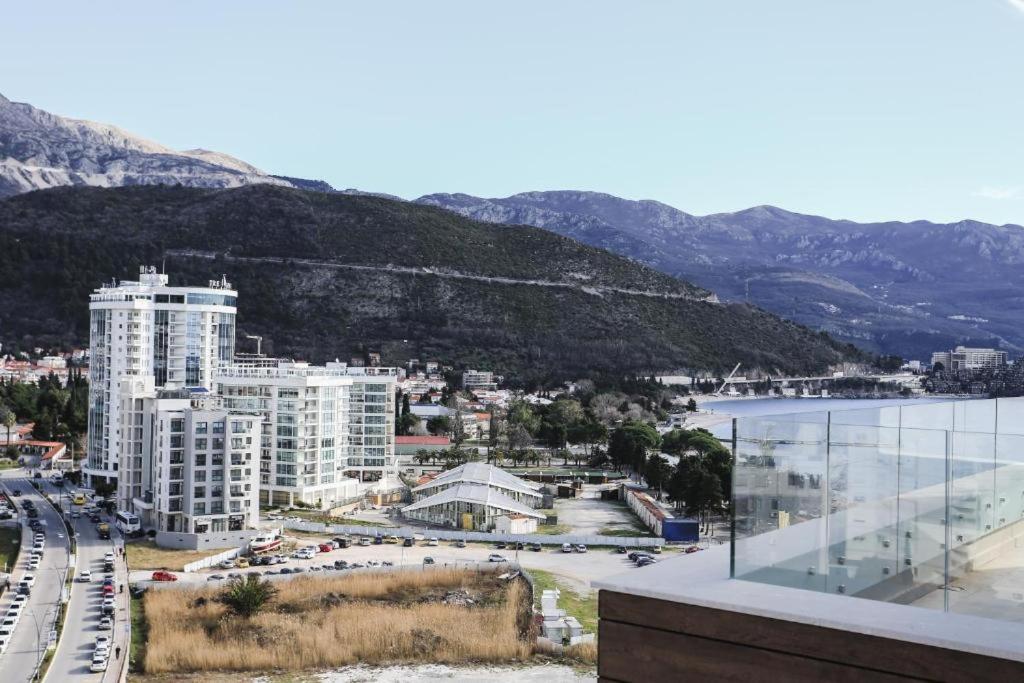 Apartments Lux Budva Ngoại thất bức ảnh